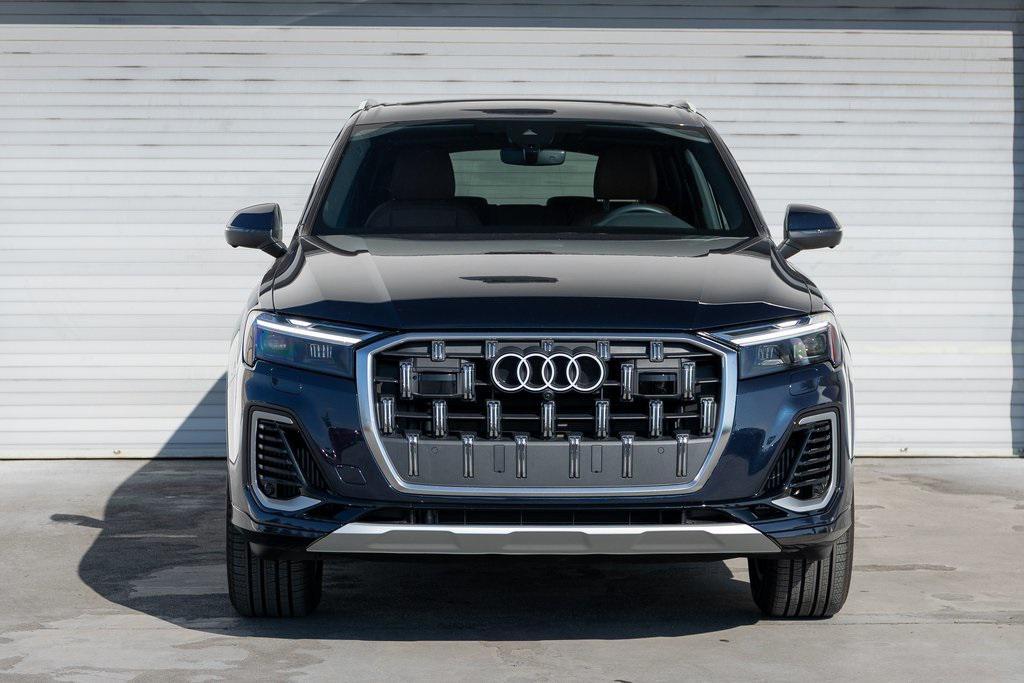 used 2025 Audi Q7 car, priced at $55,999