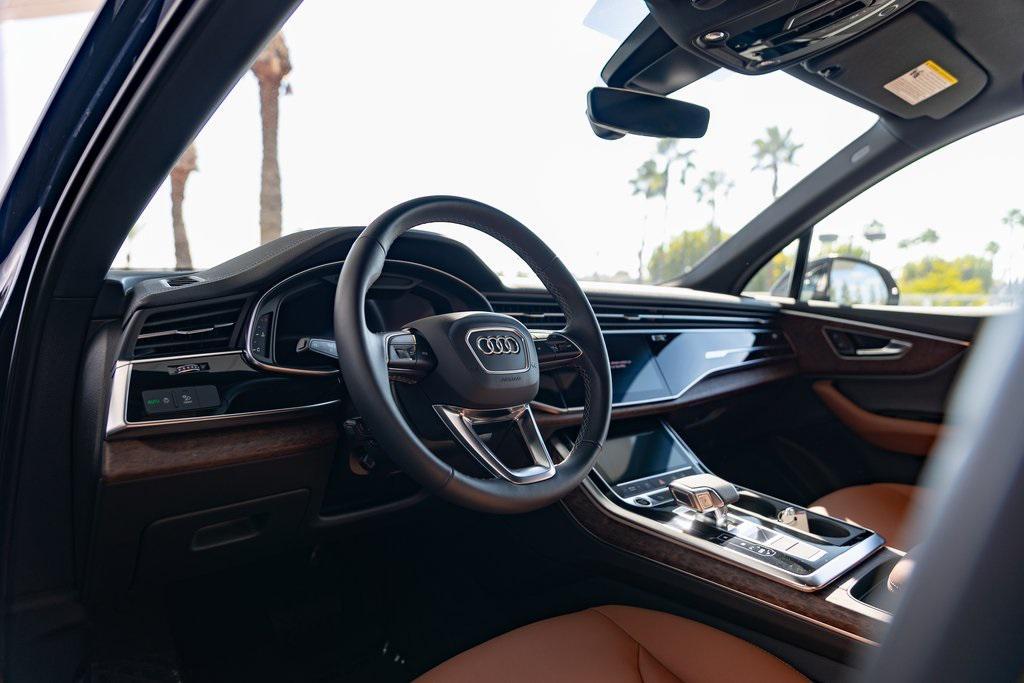 used 2025 Audi Q7 car, priced at $55,999