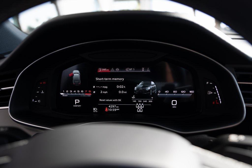 used 2025 Audi Q7 car, priced at $55,999