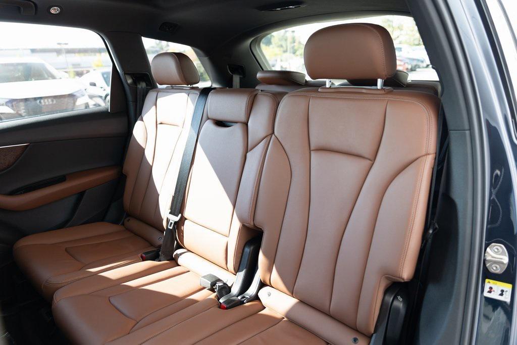 used 2025 Audi Q7 car, priced at $55,999