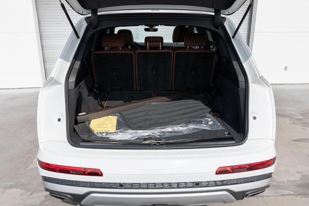 used 2025 Audi Q7 car, priced at $59,143