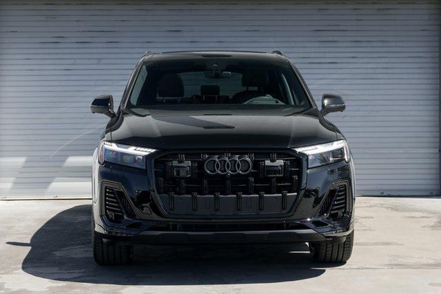 new 2025 Audi Q7 car, priced at $84,260