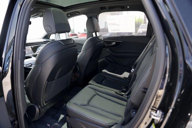 new 2025 Audi Q7 car, priced at $84,260