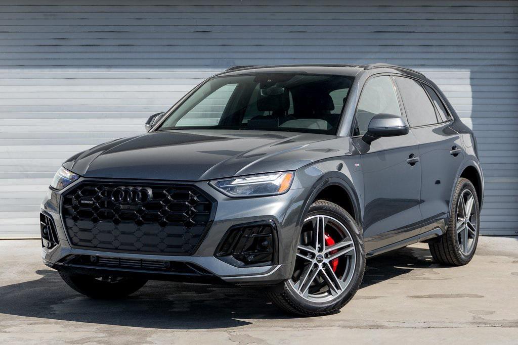 new 2025 Audi Q5 car, priced at $69,385