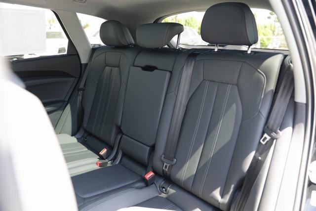 new 2025 Audi Q5 car, priced at $60,975
