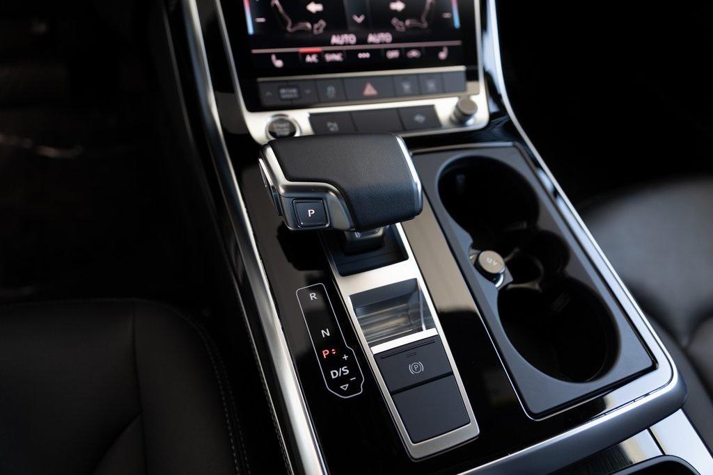 used 2025 Audi Q7 car, priced at $52,687