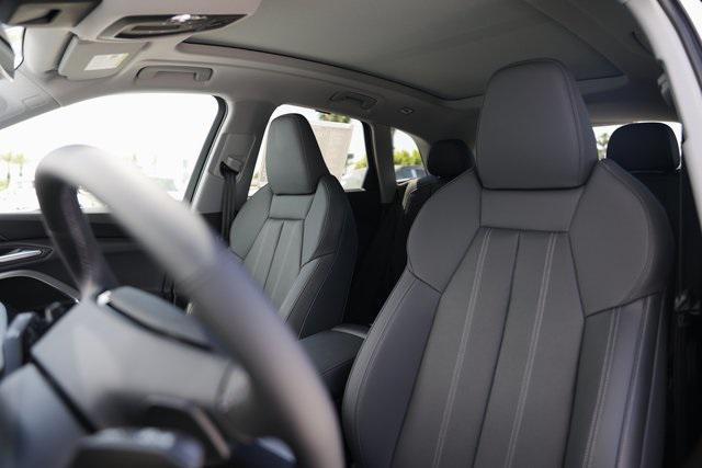 new 2025 Audi Q5 car, priced at $61,300