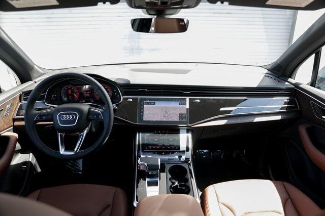 new 2025 Audi Q7 car, priced at $78,950