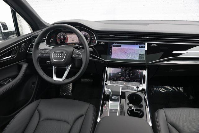 new 2025 Audi Q7 car, priced at $75,890