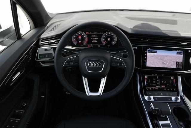 new 2025 Audi Q7 car, priced at $77,090