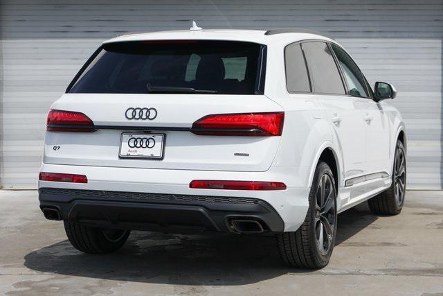 new 2025 Audi Q7 car, priced at $77,090