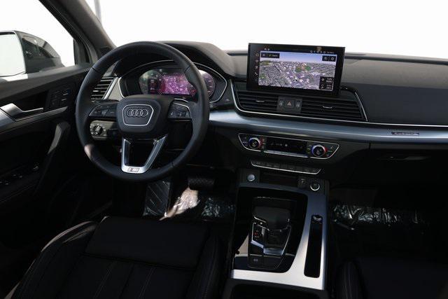 new 2025 Audi Q5 car, priced at $59,860