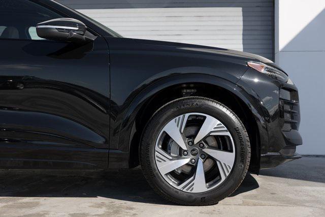 new 2025 Audi Q6 e-tron car, priced at $74,425
