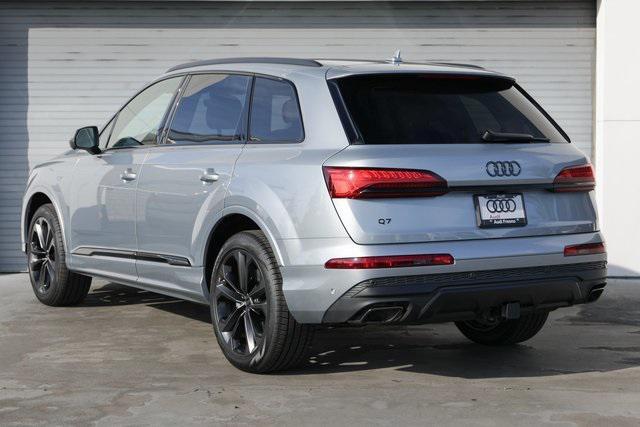 new 2025 Audi Q7 car, priced at $77,750