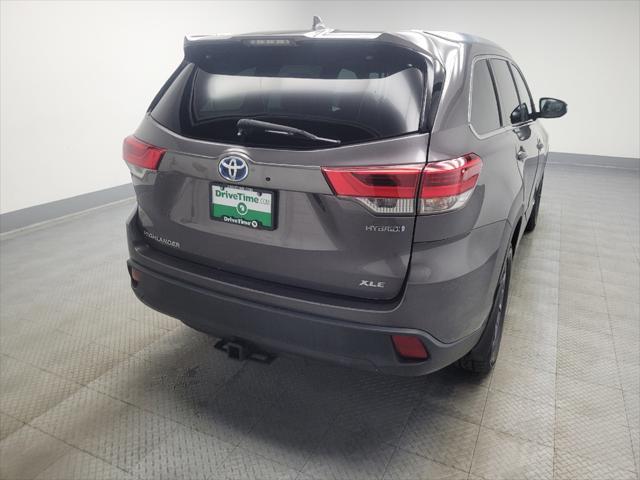 used 2017 Toyota Highlander Hybrid car, priced at $26,095
