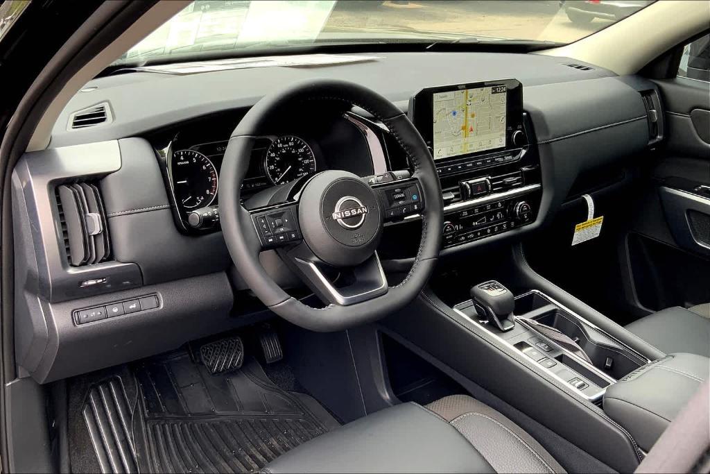 new 2024 Nissan Pathfinder car, priced at $45,185