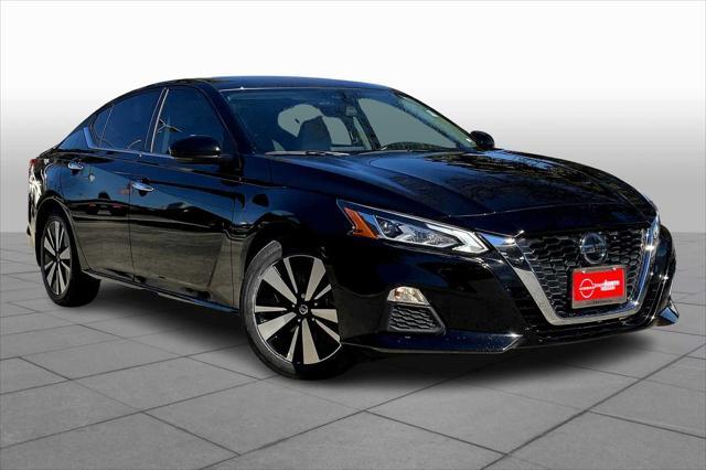 used 2022 Nissan Altima car, priced at $21,625