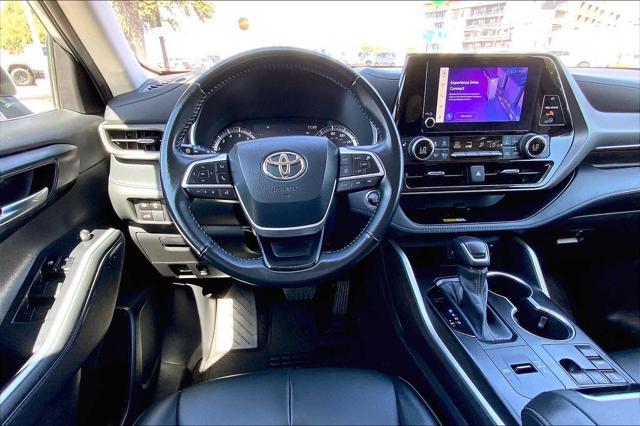 used 2023 Toyota Highlander car, priced at $35,149