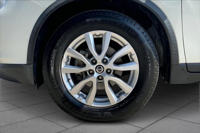 used 2019 Nissan Rogue car, priced at $13,982