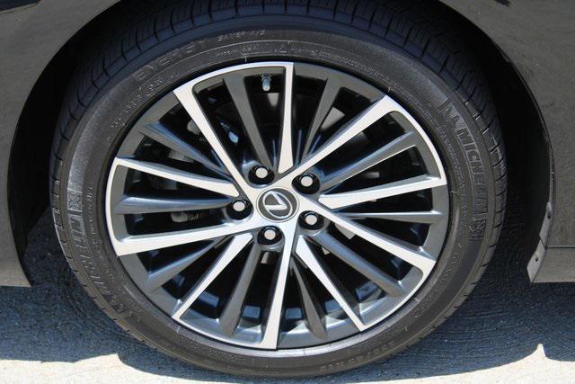 used 2025 Lexus ES 300h car, priced at $44,988