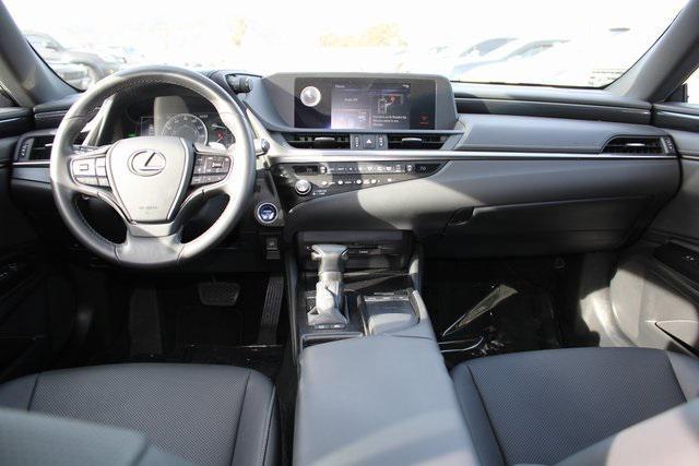 used 2021 Lexus ES 300h car, priced at $31,988