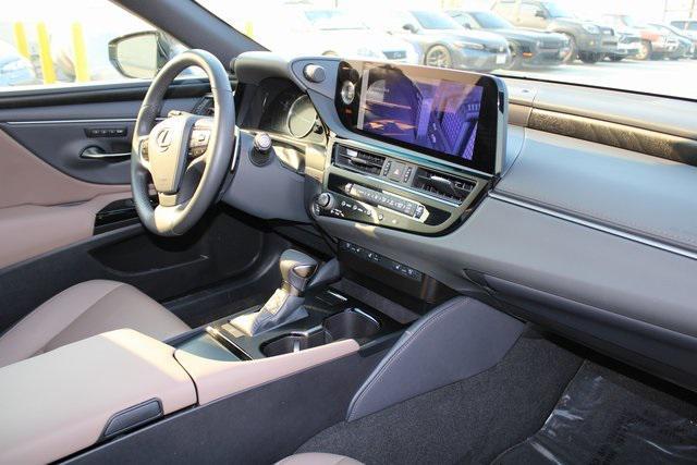 used 2025 Lexus ES 350 car, priced at $44,988