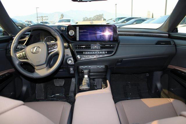 used 2025 Lexus ES 350 car, priced at $44,988