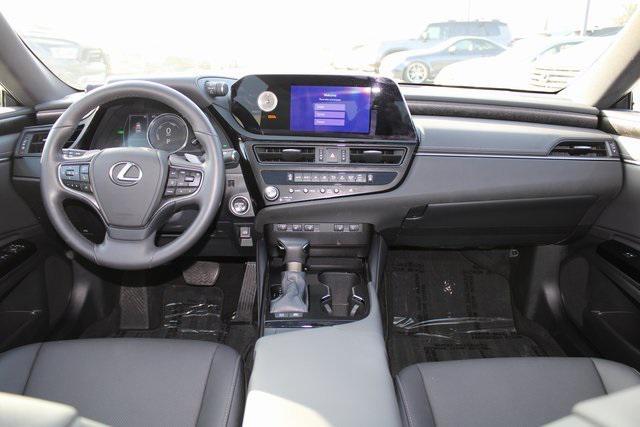 used 2024 Lexus ES 300h car, priced at $40,988