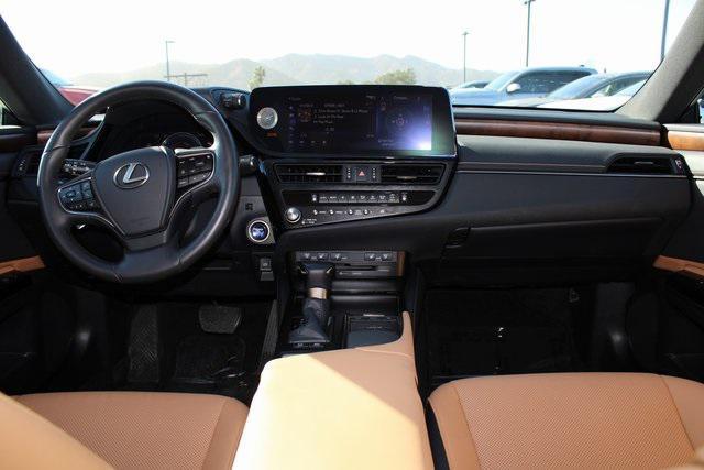 used 2022 Lexus ES 300h car, priced at $39,988