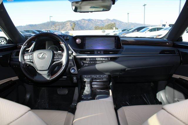 used 2019 Lexus ES 300h car, priced at $34,988