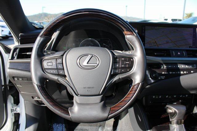 used 2019 Lexus ES 300h car, priced at $34,988