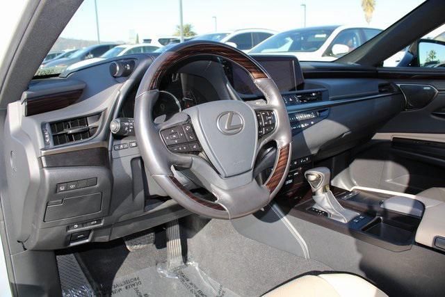 used 2019 Lexus ES 300h car, priced at $34,988