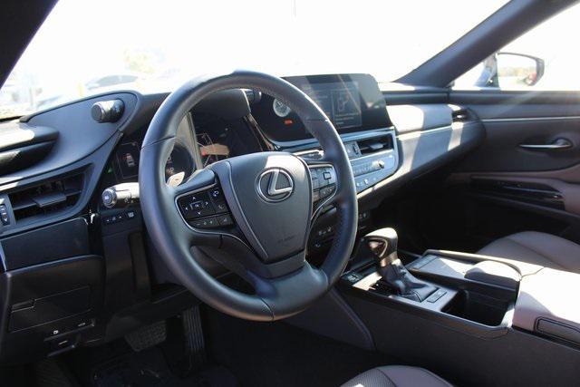 used 2022 Lexus ES 300h car, priced at $37,988