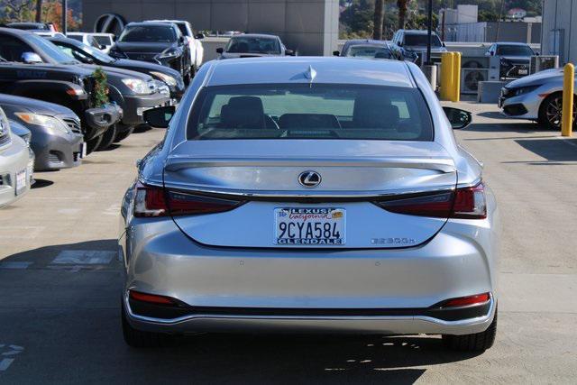 used 2022 Lexus ES 300h car, priced at $37,988