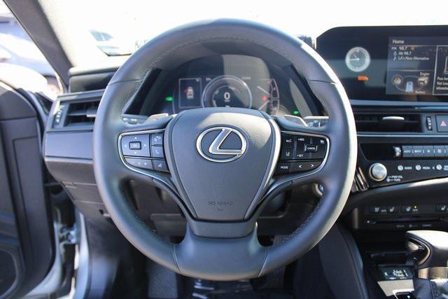 used 2022 Lexus ES 300h car, priced at $37,988