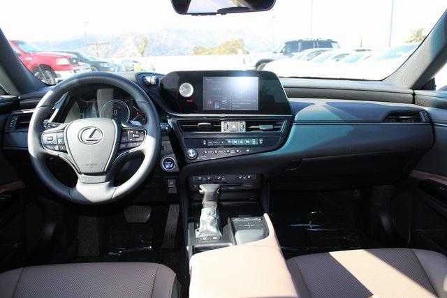 used 2022 Lexus ES 300h car, priced at $37,988