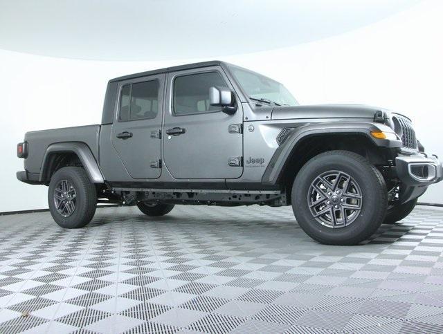 new 2024 Jeep Gladiator car, priced at $43,740
