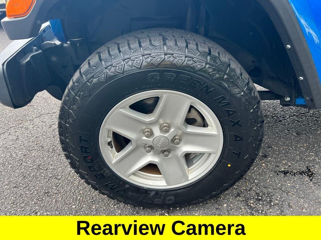 used 2022 Jeep Gladiator car, priced at $35,900
