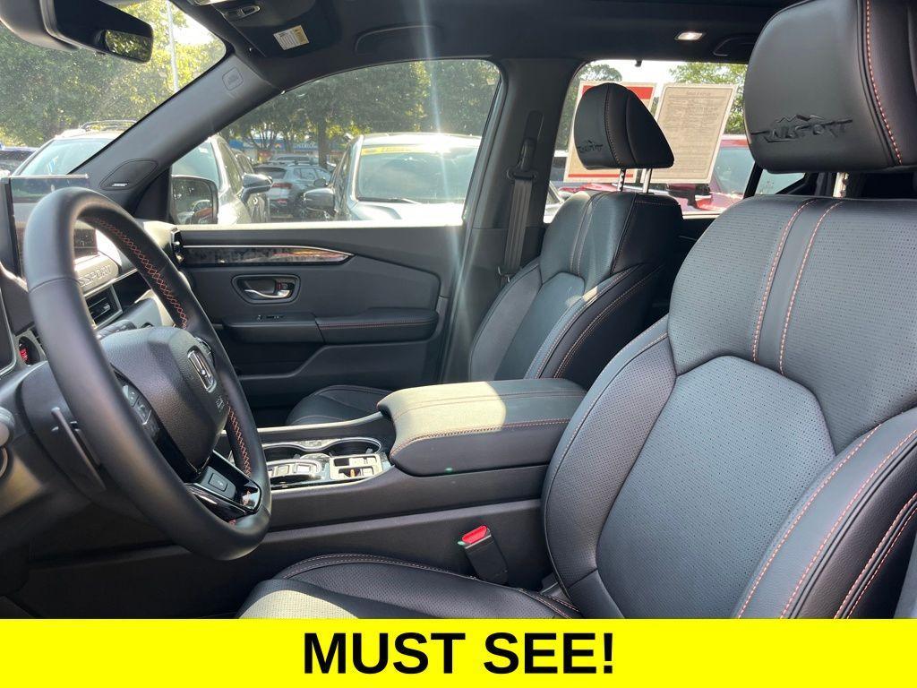 used 2026 Honda Passport car, priced at $49,994