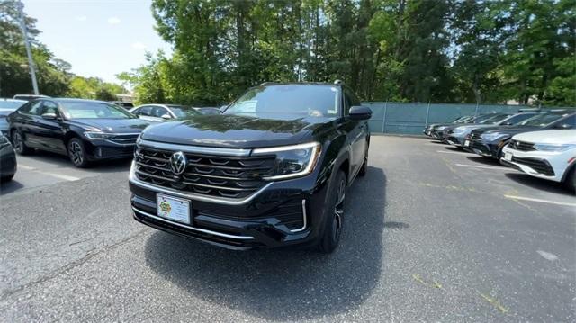 used 2024 Volkswagen Atlas car, priced at $43,500