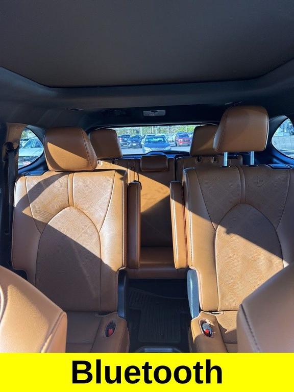 used 2021 Toyota Highlander car, priced at $36,159