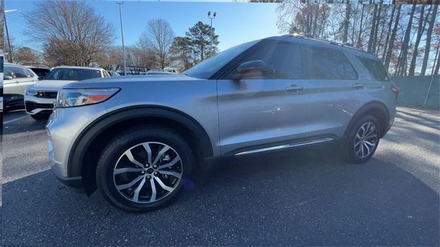 used 2022 Ford Explorer car, priced at $29,900