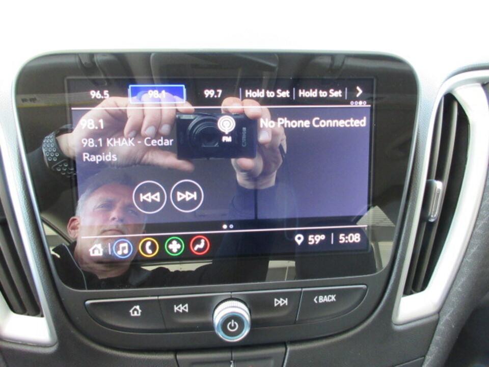 used 2024 Chevrolet Malibu car, priced at $20,990