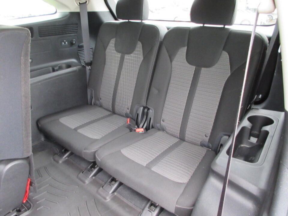 used 2022 Kia Sorento car, priced at $22,988
