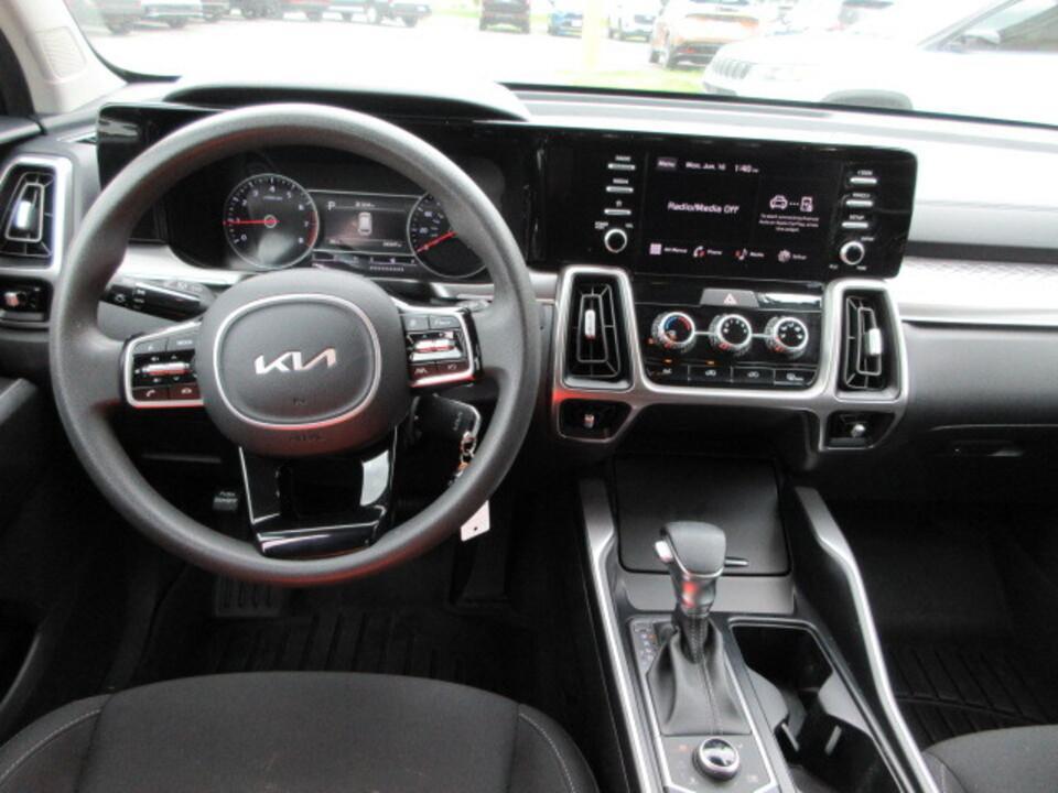 used 2022 Kia Sorento car, priced at $22,988
