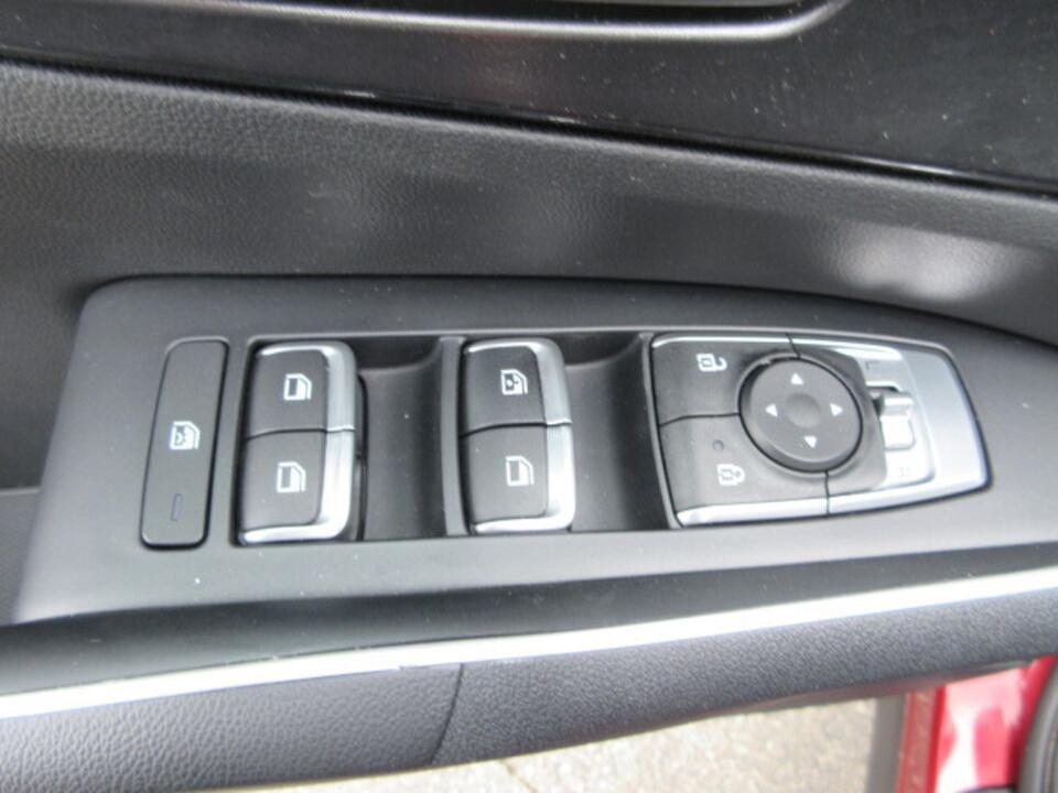 used 2022 Kia Sorento car, priced at $22,988