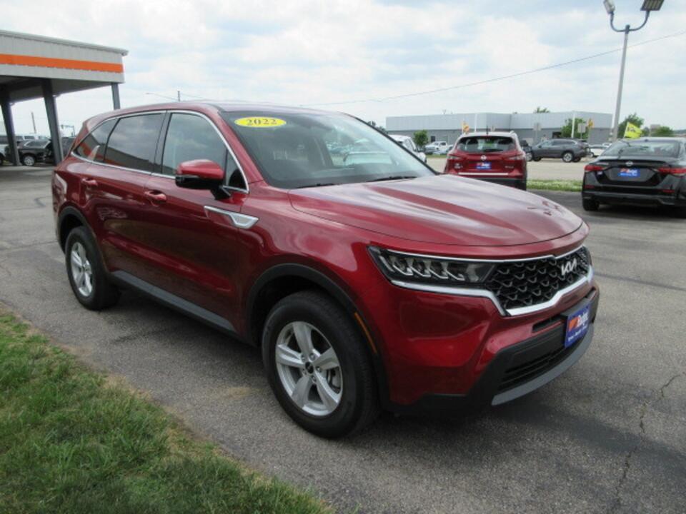 used 2022 Kia Sorento car, priced at $22,988