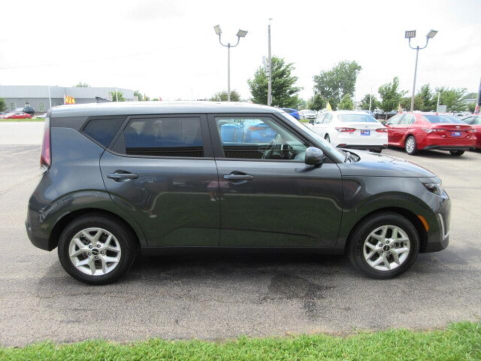 used 2024 Kia Soul car, priced at $18,990