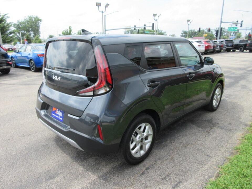 used 2024 Kia Soul car, priced at $18,990