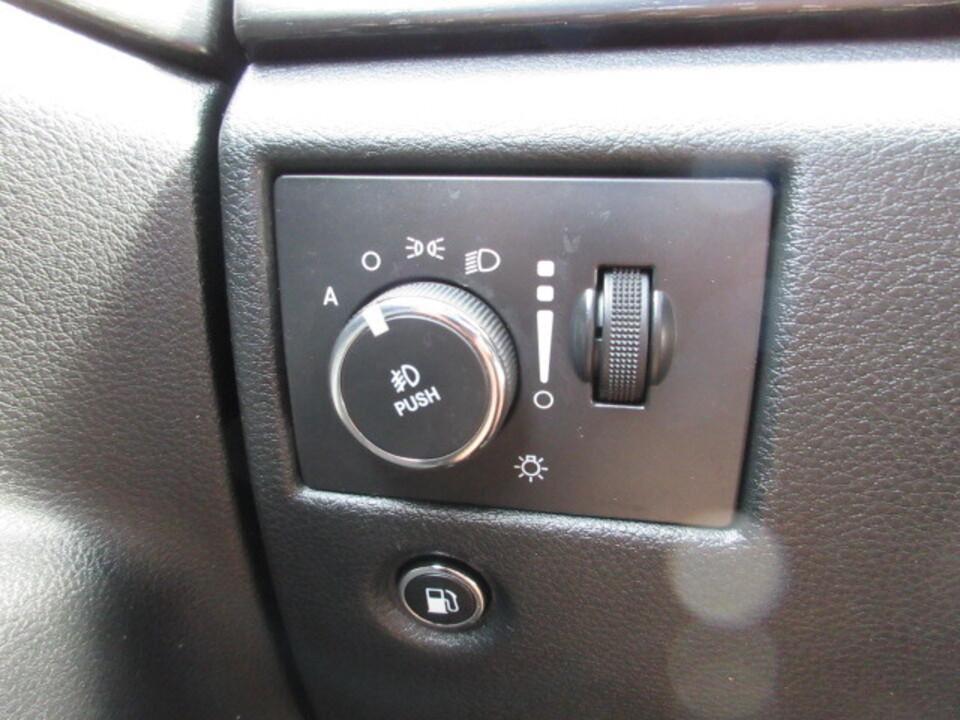 used 2015 Jeep Grand Cherokee car, priced at $9,990